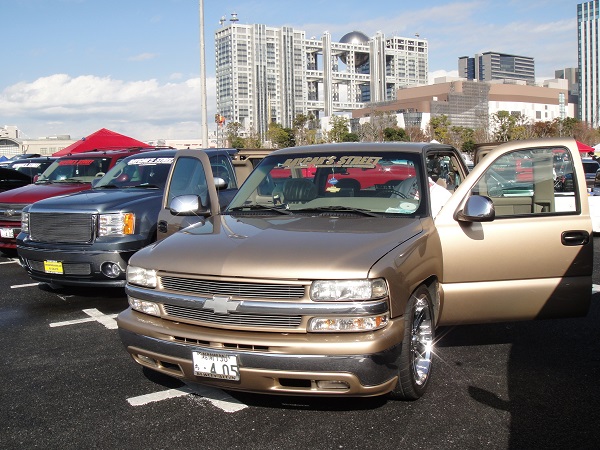 sale/01silverado1.JPG 