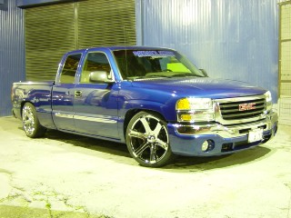 2003 GMC Sierra SLS